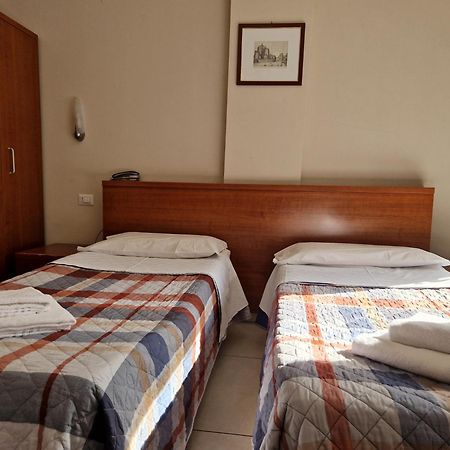 Hotel Bonola ميلان المظهر الخارجي الصورة