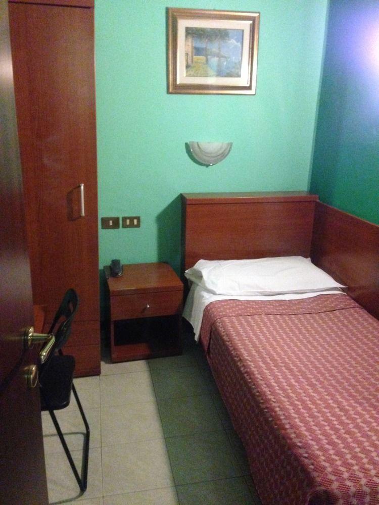 Hotel Bonola ميلان المظهر الخارجي الصورة